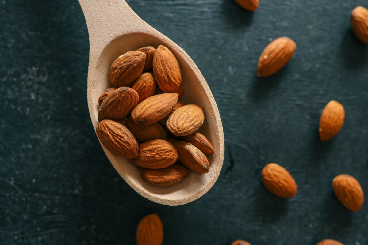 Eating over 60 g of almonds a day can protect DNA and reduce oxidative damage