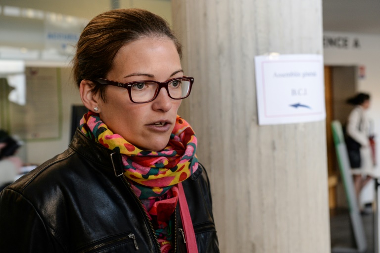 The examination of a doctor accused of poisoning 30 patients begins in France