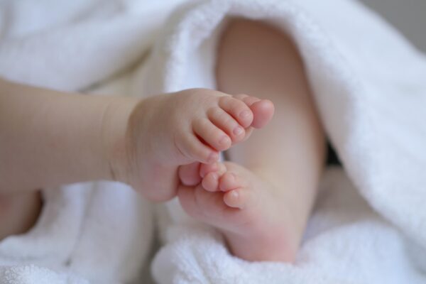Families struggling with sudden infant death syndrome receive help from local support groups Families struggling with sudden infant death syndrome receive help from local support groups